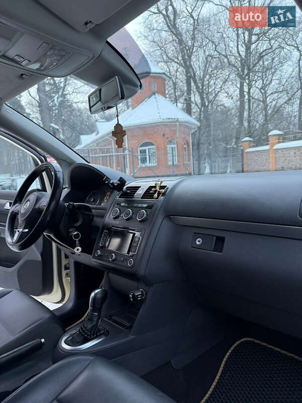 Volkswagen Touran 2014