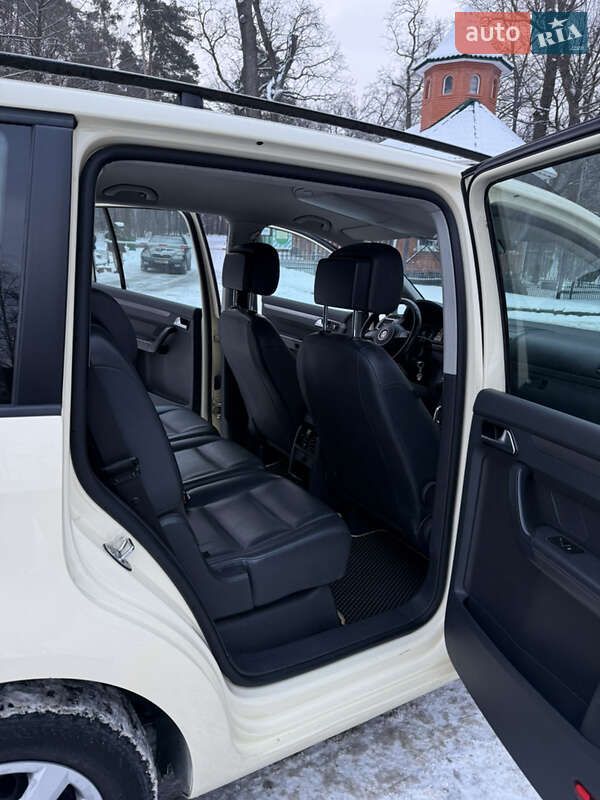 Volkswagen Touran 2014