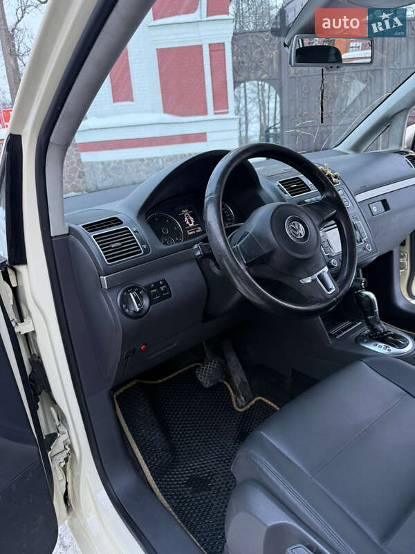 Volkswagen Touran 2014