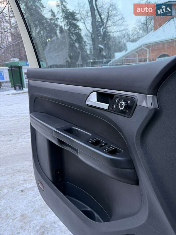 Volkswagen Touran 2014