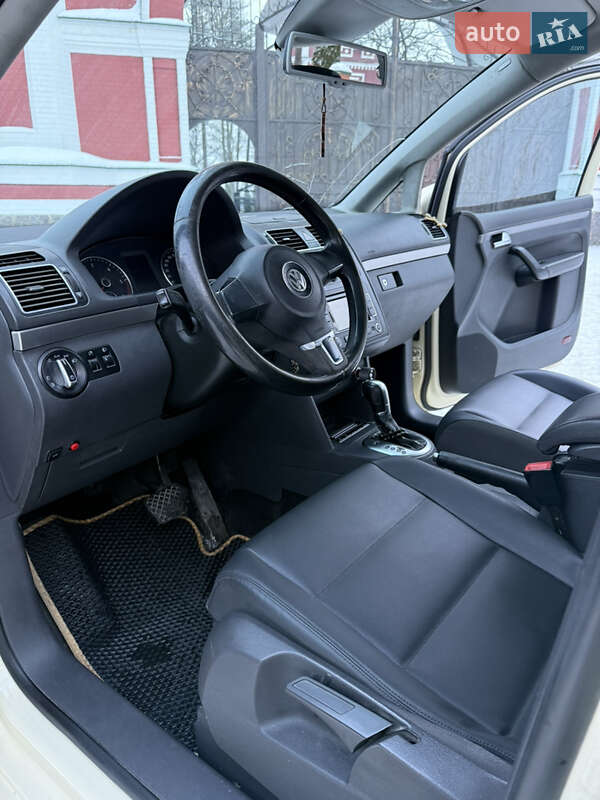 Volkswagen Touran 2014
