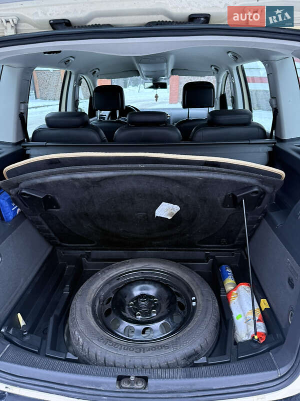 Volkswagen Touran 2014