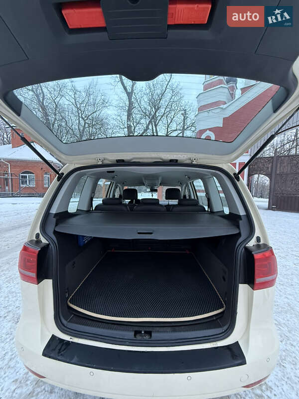 Volkswagen Touran 2014