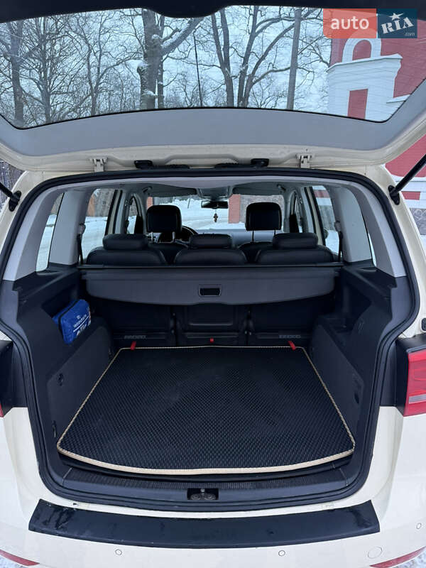 Volkswagen Touran 2014