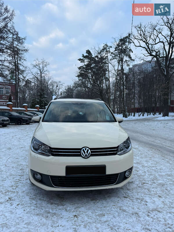 Volkswagen Touran 2014