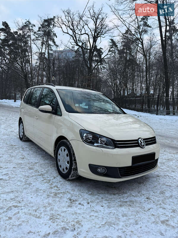 Volkswagen Touran 2014