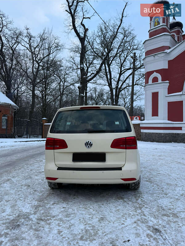 Volkswagen Touran 2014