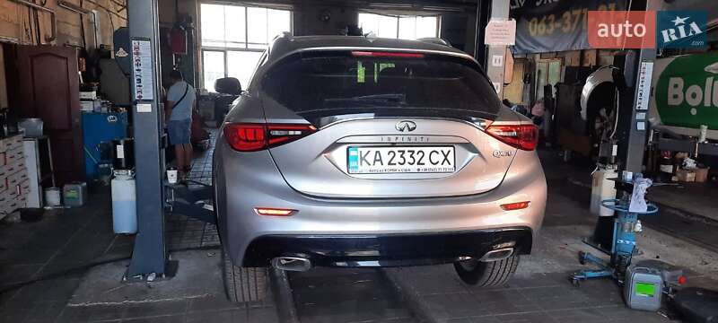 Infiniti QX30 2016