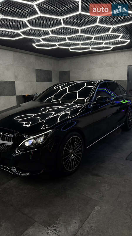 Mercedes-Benz C-Class 2017