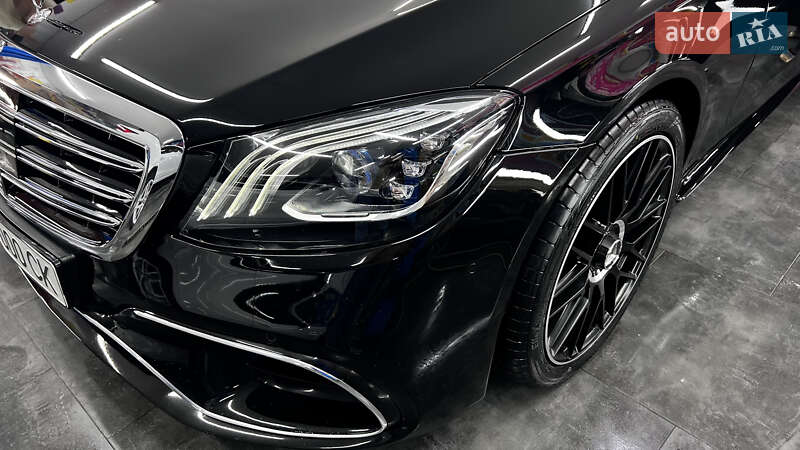 Mercedes-Benz-22