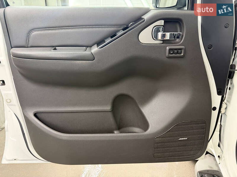 Nissan Pathfinder 2011