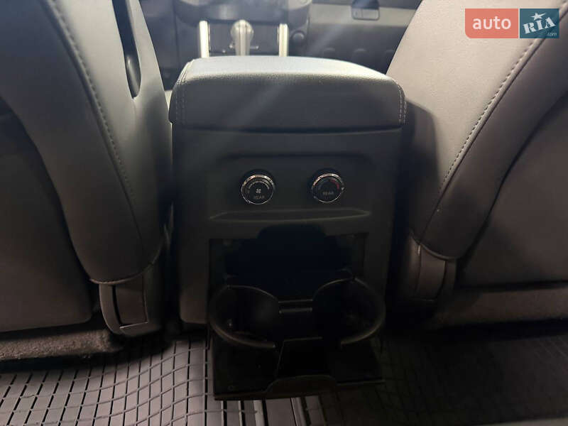 Nissan Pathfinder 2011