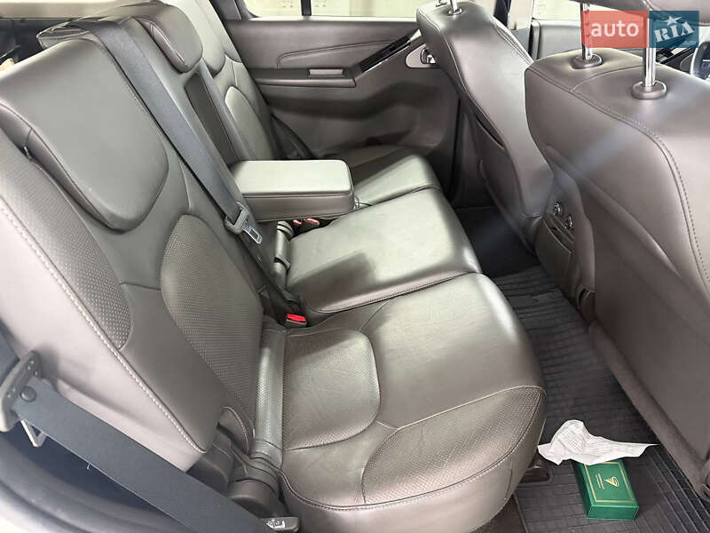 Nissan Pathfinder 2011