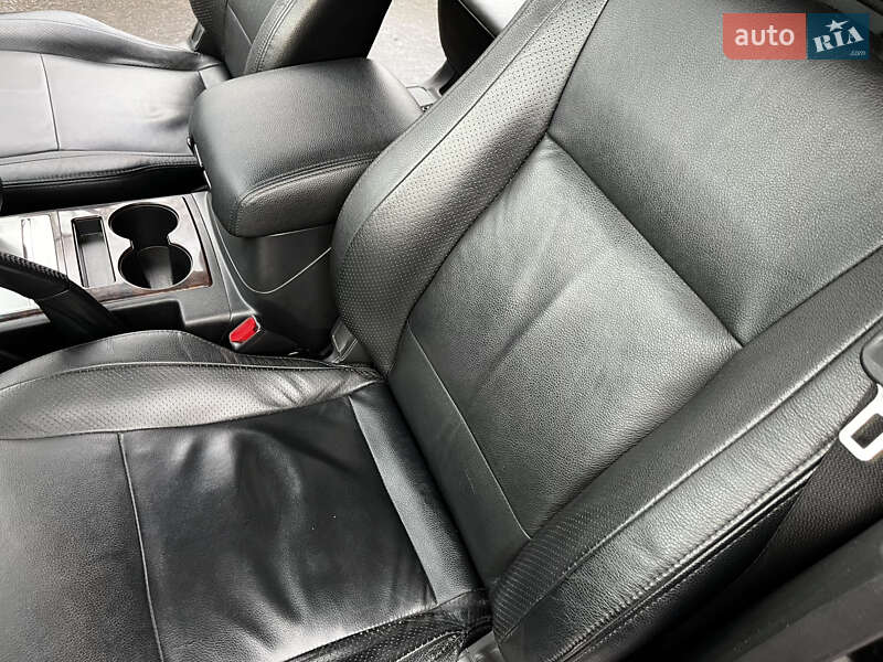 Mitsubishi Pajero Wagon 2013