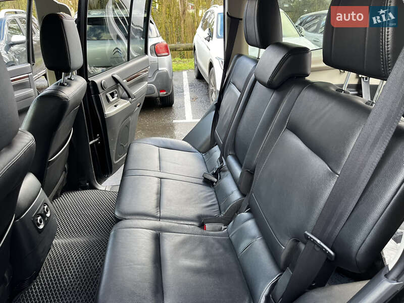 Mitsubishi Pajero Wagon 2013