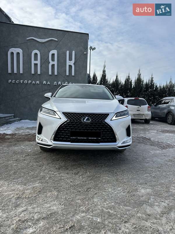 Lexus-10