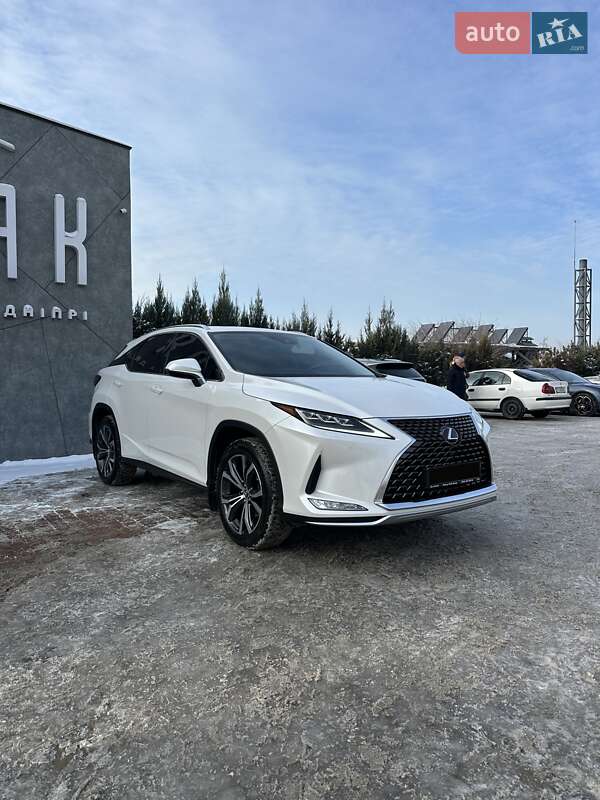 Lexus-6