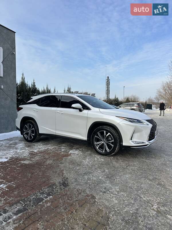 Lexus-11