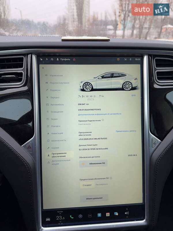 Tesla Model S 2014