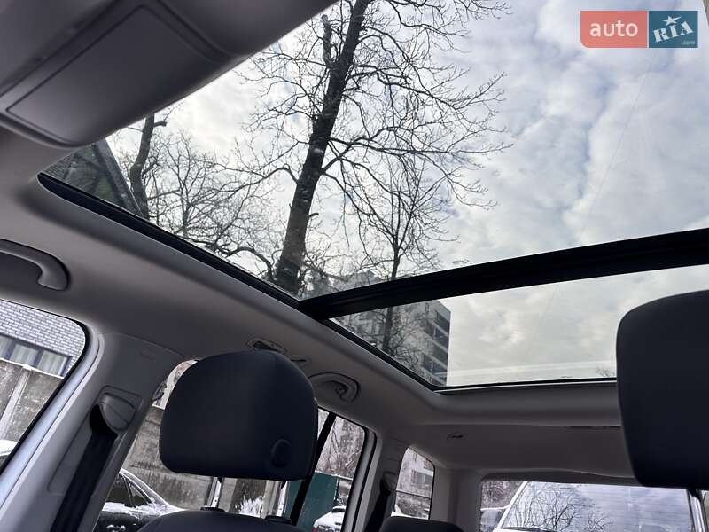 Volkswagen Touran 2014