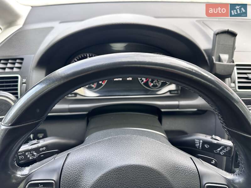 Volkswagen Touran 2014