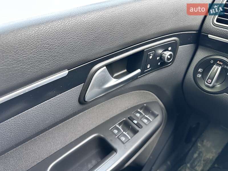 Volkswagen Touran 2014