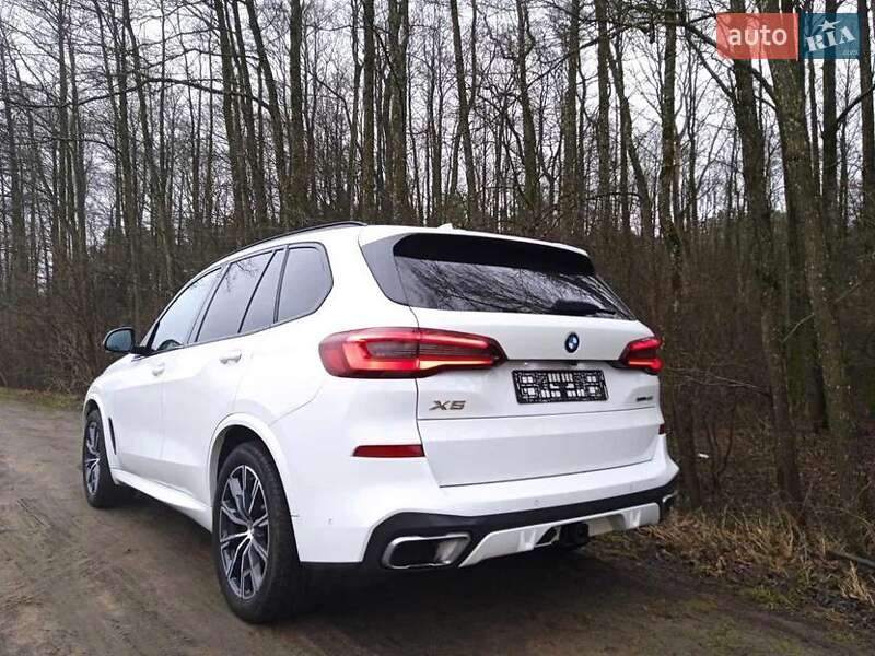 BMW X5 2021