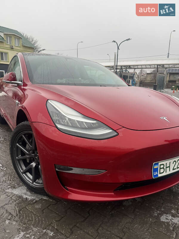 Tesla Model 3 2018
