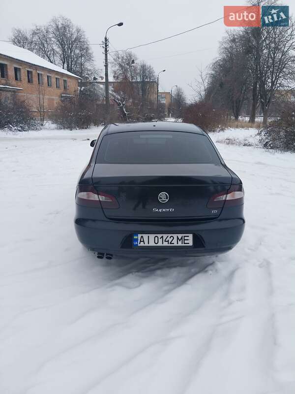 Skoda Superb 2012