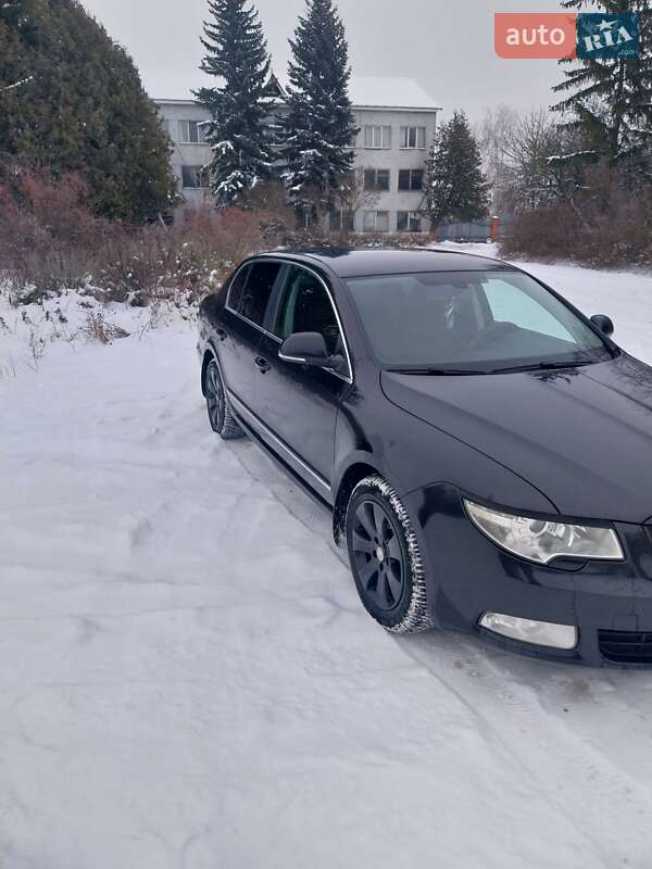 Skoda Superb 2012
