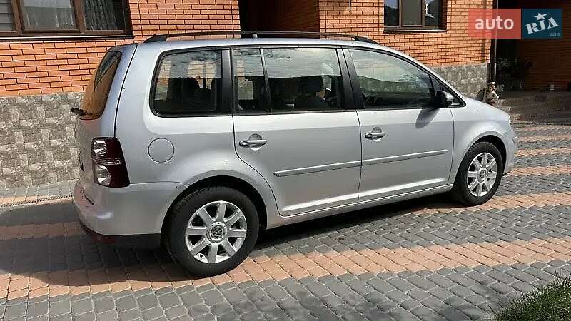 Volkswagen Touran 2009