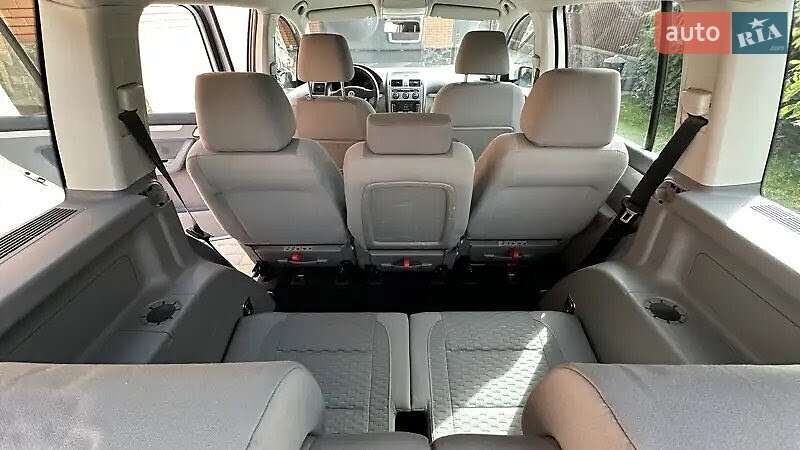 Volkswagen Touran 2009