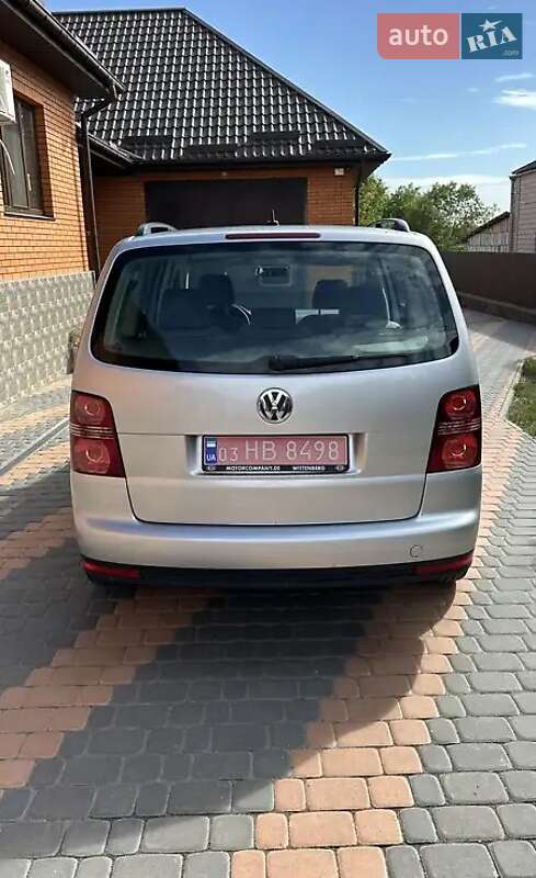 Volkswagen Touran 2009