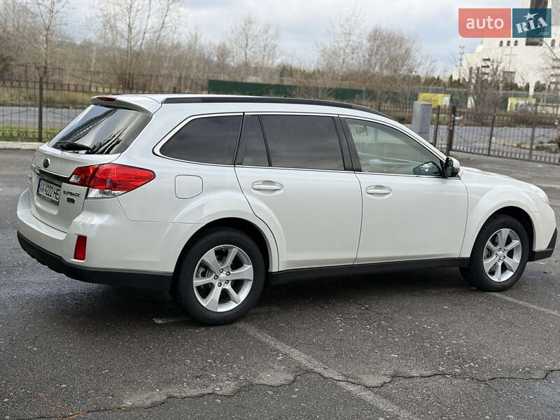 Subaru Outback 2013