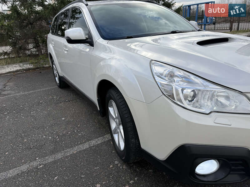 Subaru Outback 2013