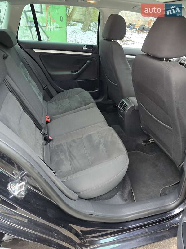 Volkswagen Golf 2010