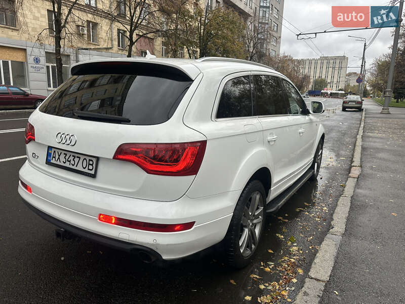 Audi Q7 2011