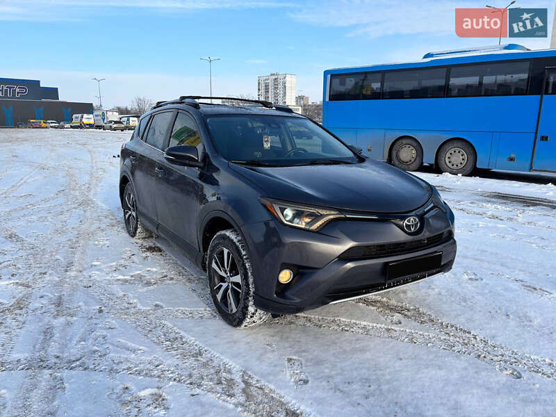 Toyota RAV4 2017