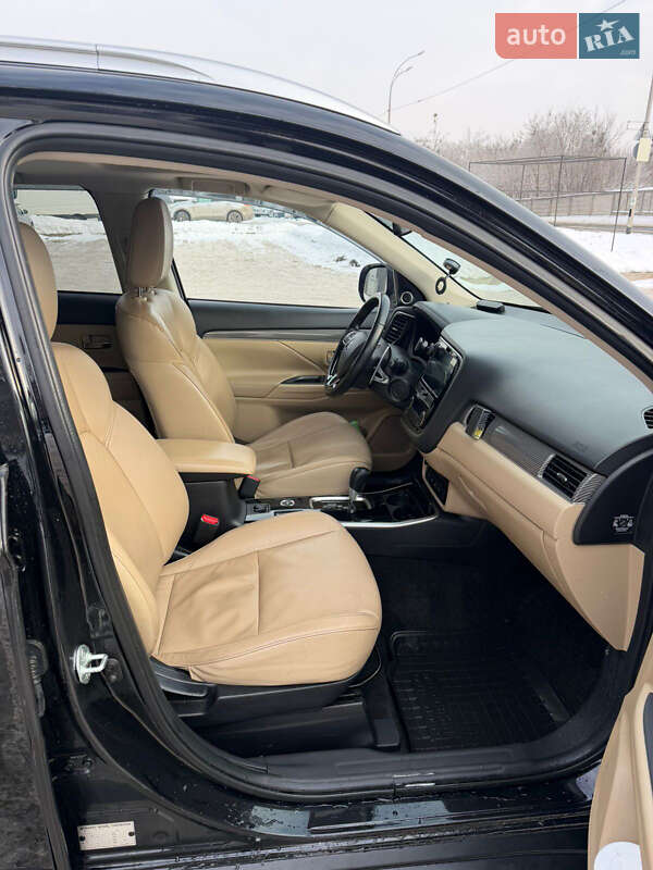 Mitsubishi Outlander 2018