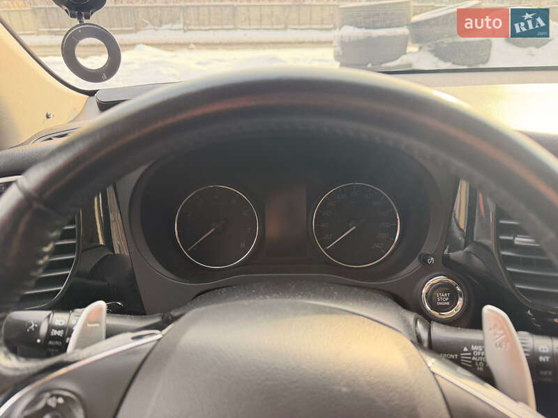 Mitsubishi Outlander 2018