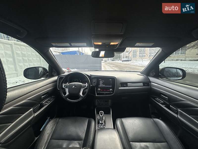 Mitsubishi Outlander 2022