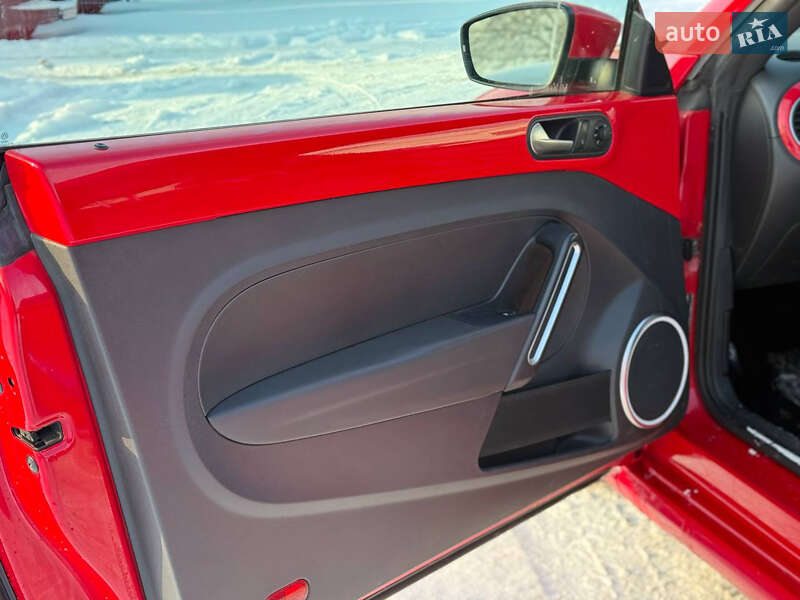 Volkswagen Beetle 2013