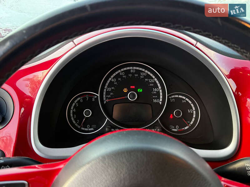 Volkswagen Beetle 2013