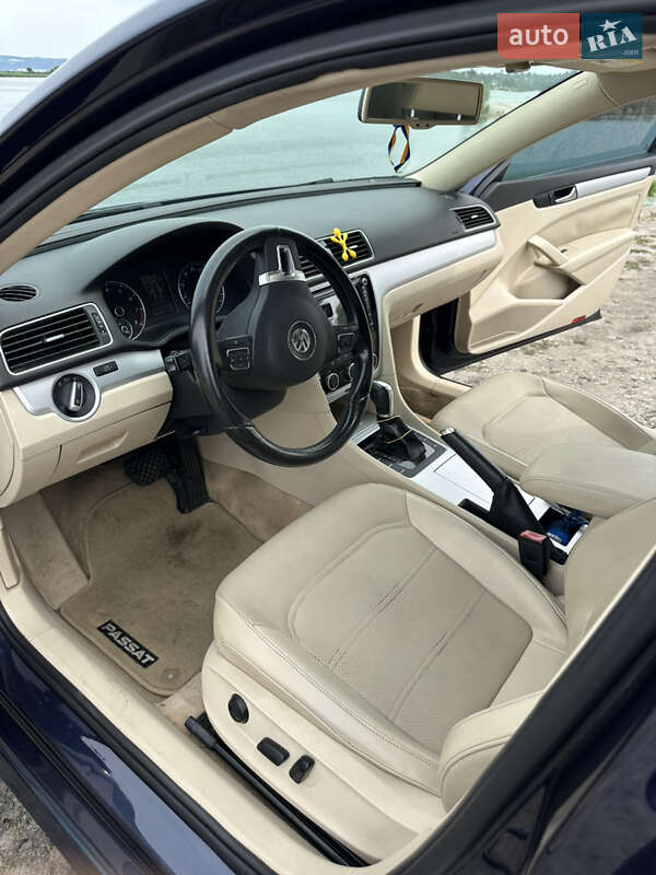 Volkswagen Passat 2012