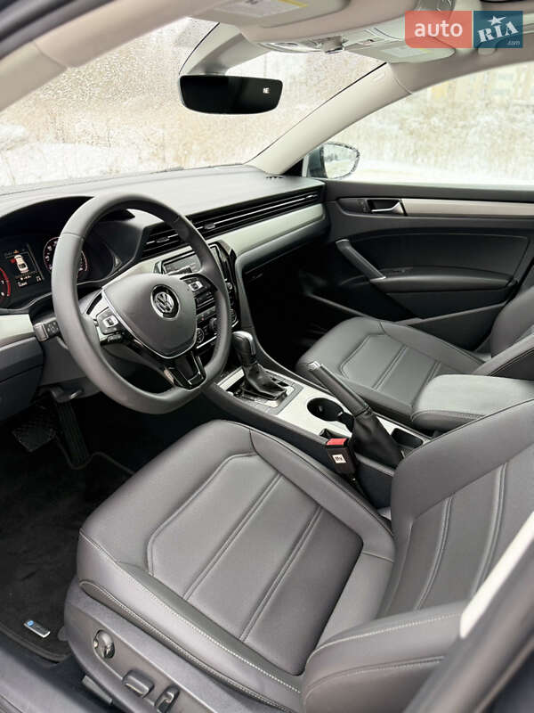 Volkswagen Passat 2021