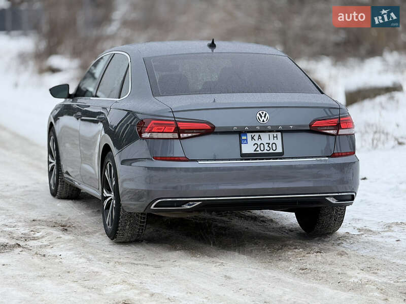 Volkswagen Passat 2021