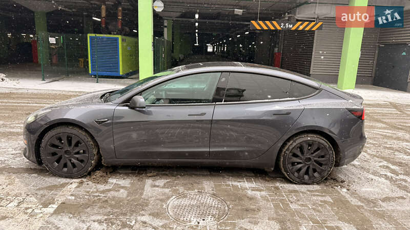 Tesla Model 3 2022