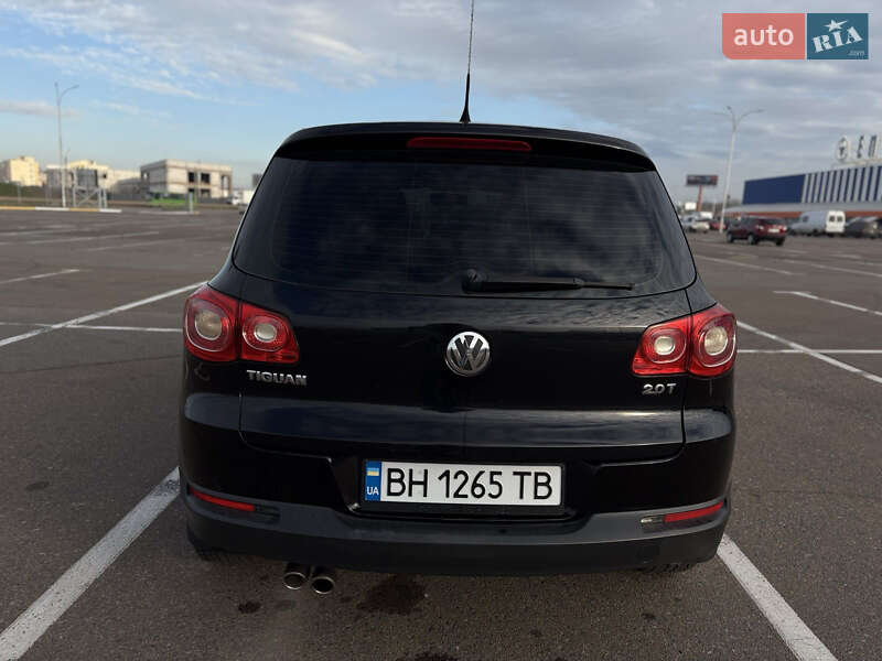 Volkswagen Tiguan 2011