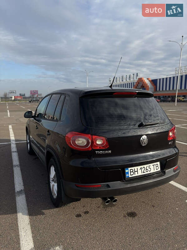 Volkswagen Tiguan 2011