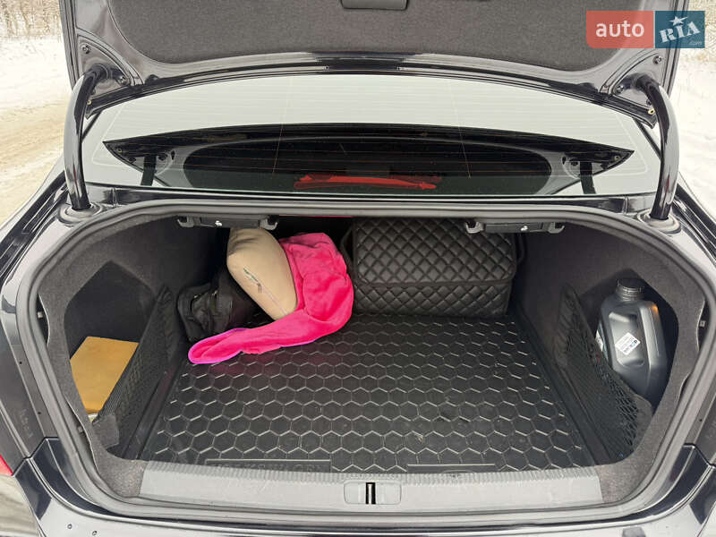 Volkswagen Passat 2011